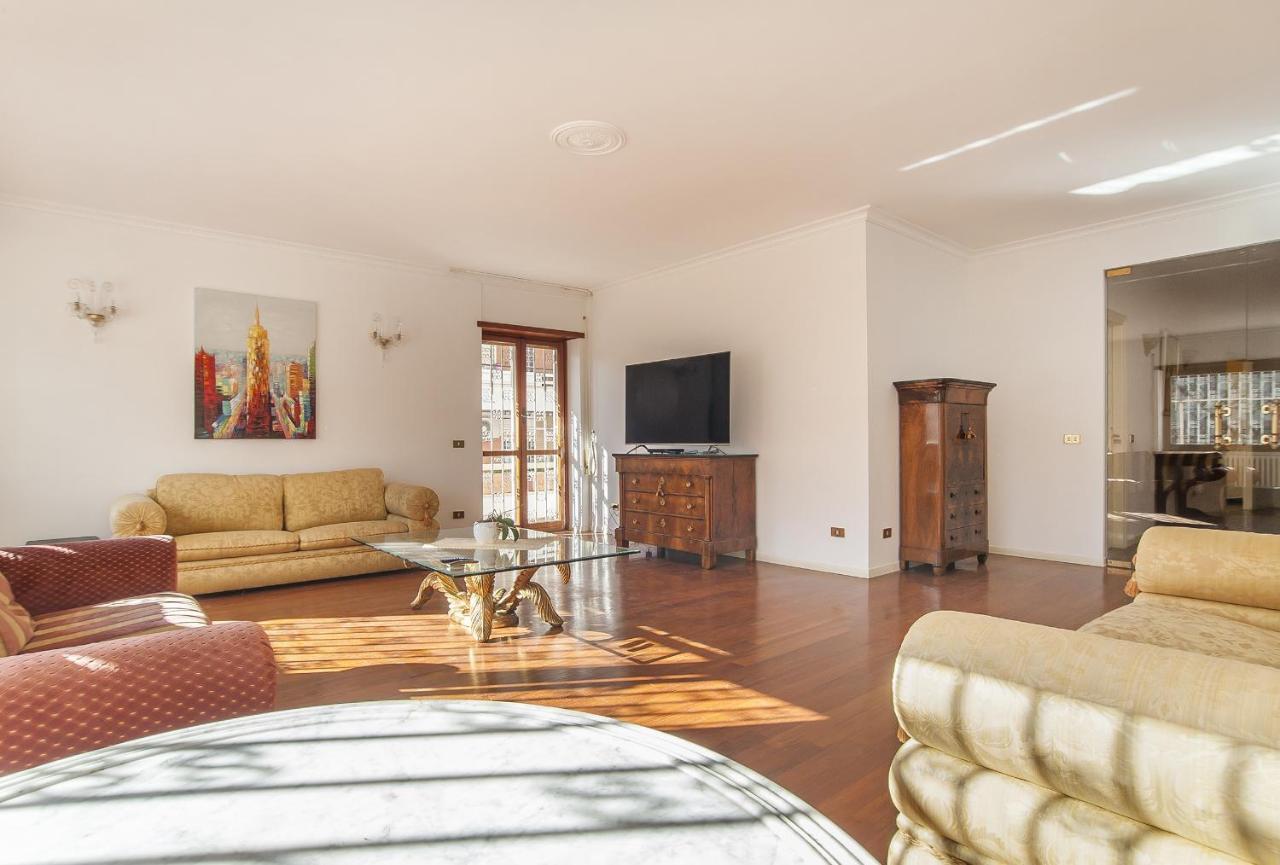 Eur Luminous And Large Family Terrace Apartment Rome Extérieur photo