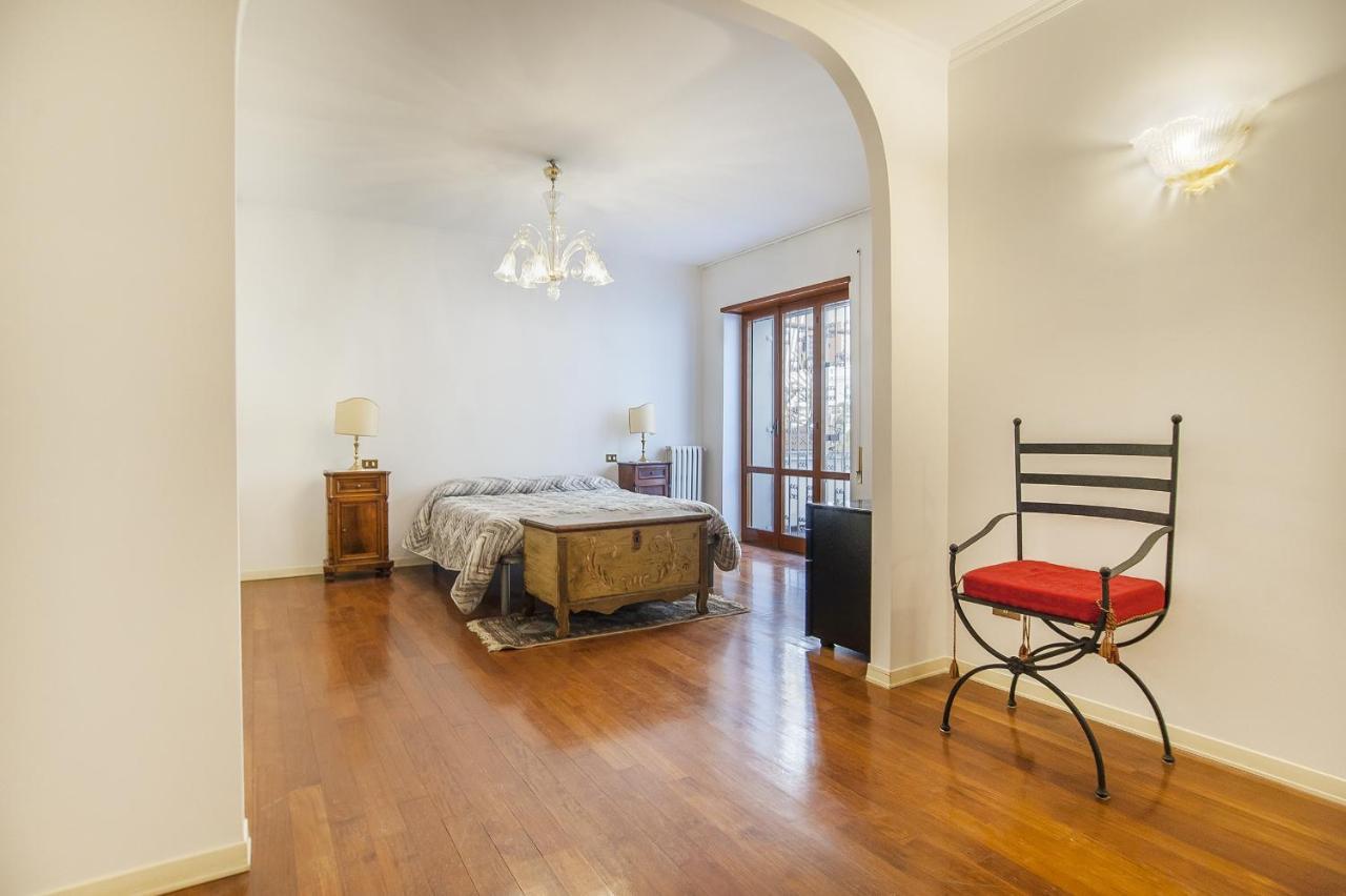 Eur Luminous And Large Family Terrace Apartment Rome Extérieur photo