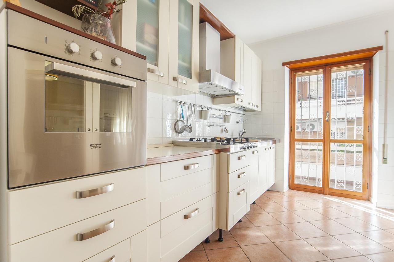 Eur Luminous And Large Family Terrace Apartment Rome Extérieur photo